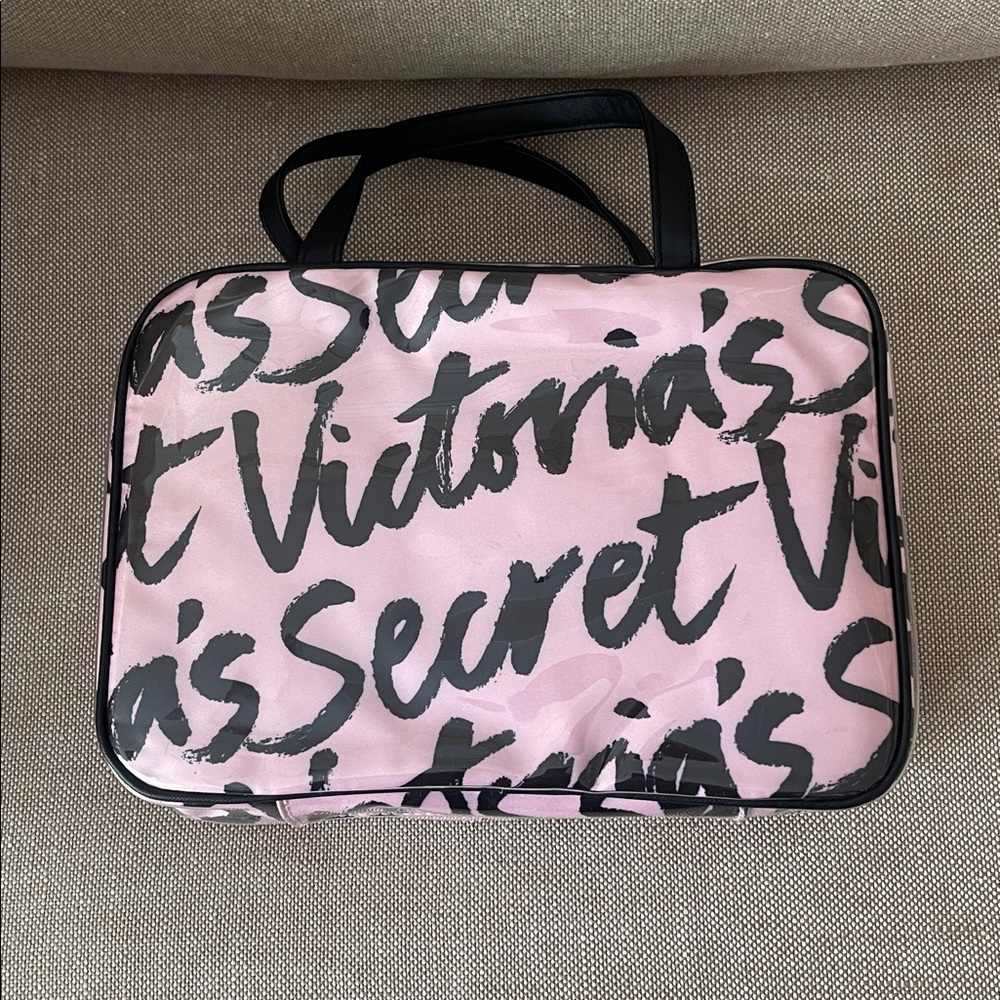 NWT Victoria Secrets Cosmetic Zip Travel Signature Logo Makeup Beauty Bag - Picture 4 of 4